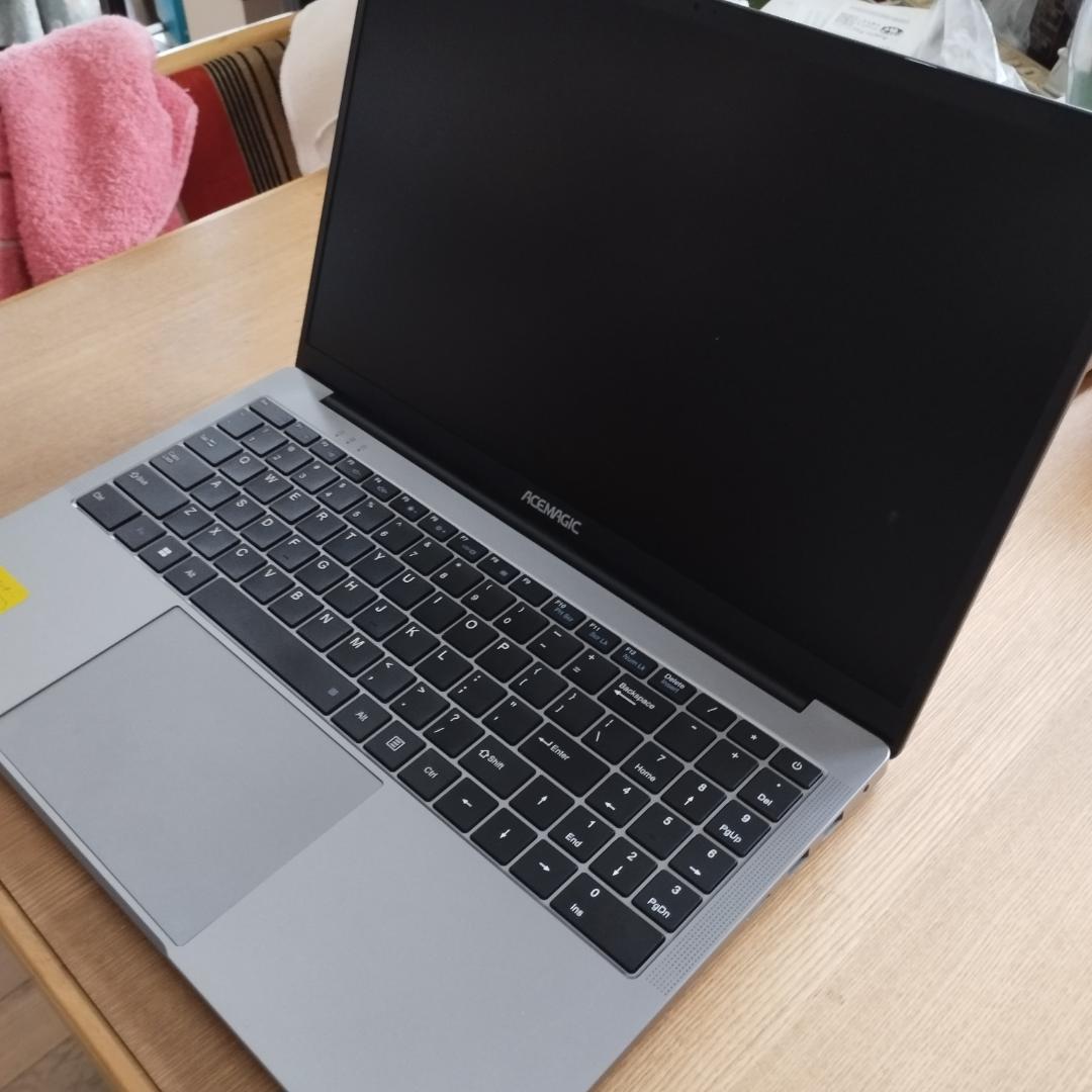 ACEMAGIC ノートパソコン 15.6インチ PC 2025新型N150