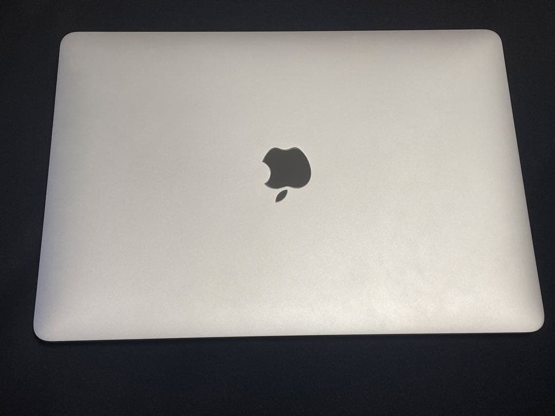 MacBook本体 Apple MacBook Air 2020 256 GB 13-in