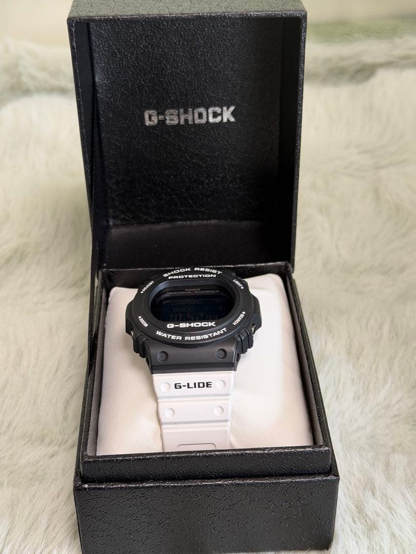 美品✨G-SHOCK G-LIDEホワイト×ブラック GWX-5700SSN