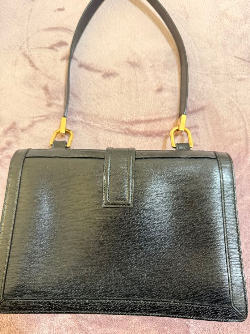 GUCCI ブラックレザー クラッチバッグ