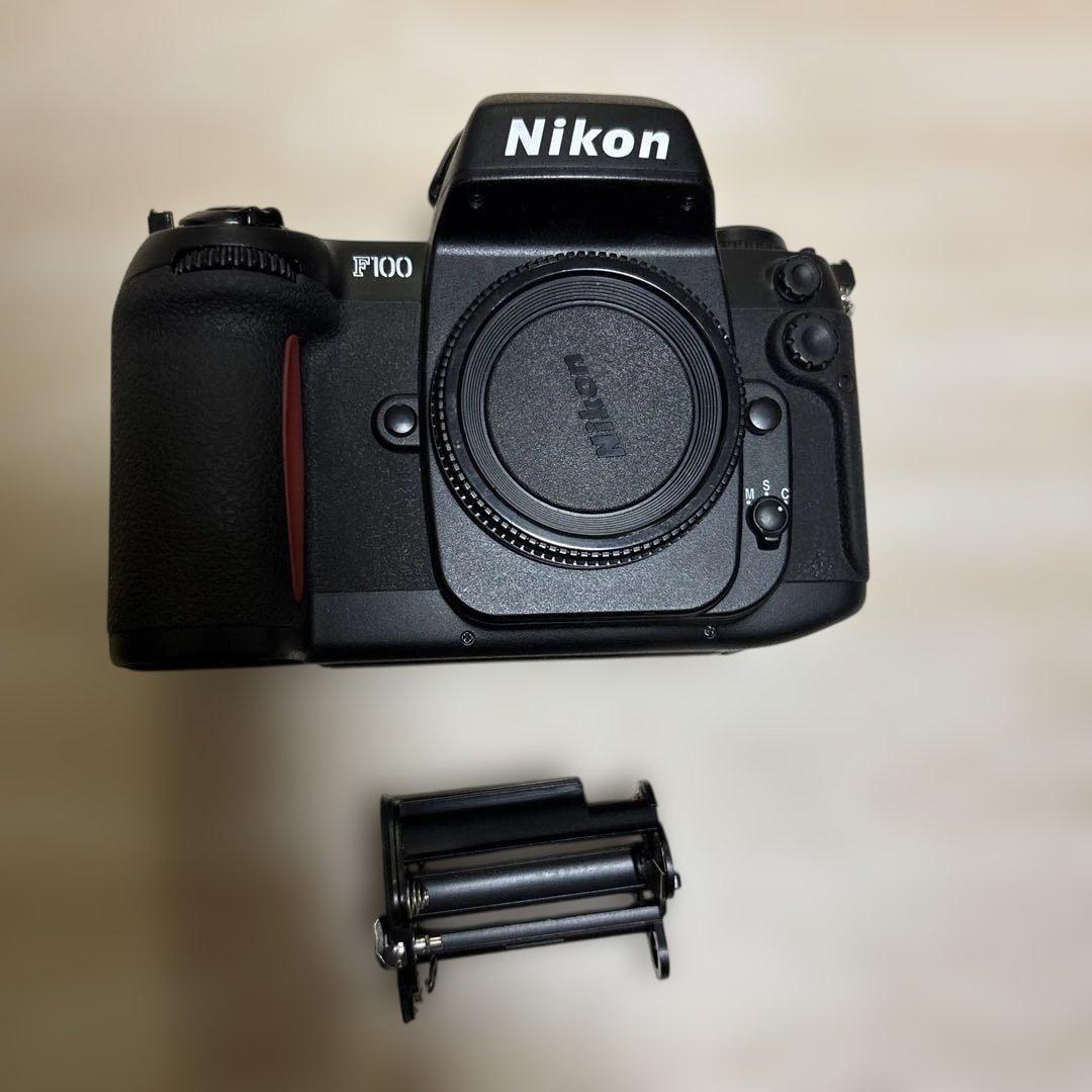 Nikon F100 フィルム一眼レフカメラ