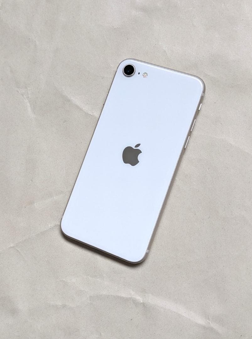 iPhone SE3 64GB バッテリー100％ SIMフリー 指紋認証対応