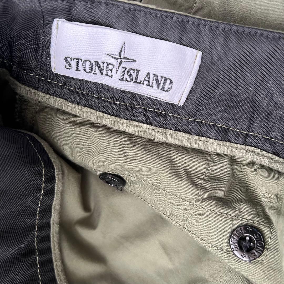 ストーンアイランド カーゴショートパンツ オリーブ