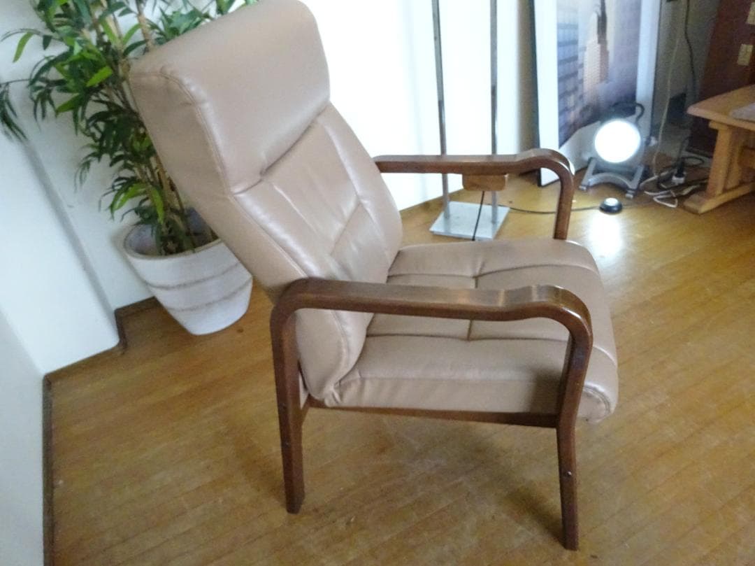 椿　富士ファニチャー　RAKU/楽　本革　リクライニングチェア