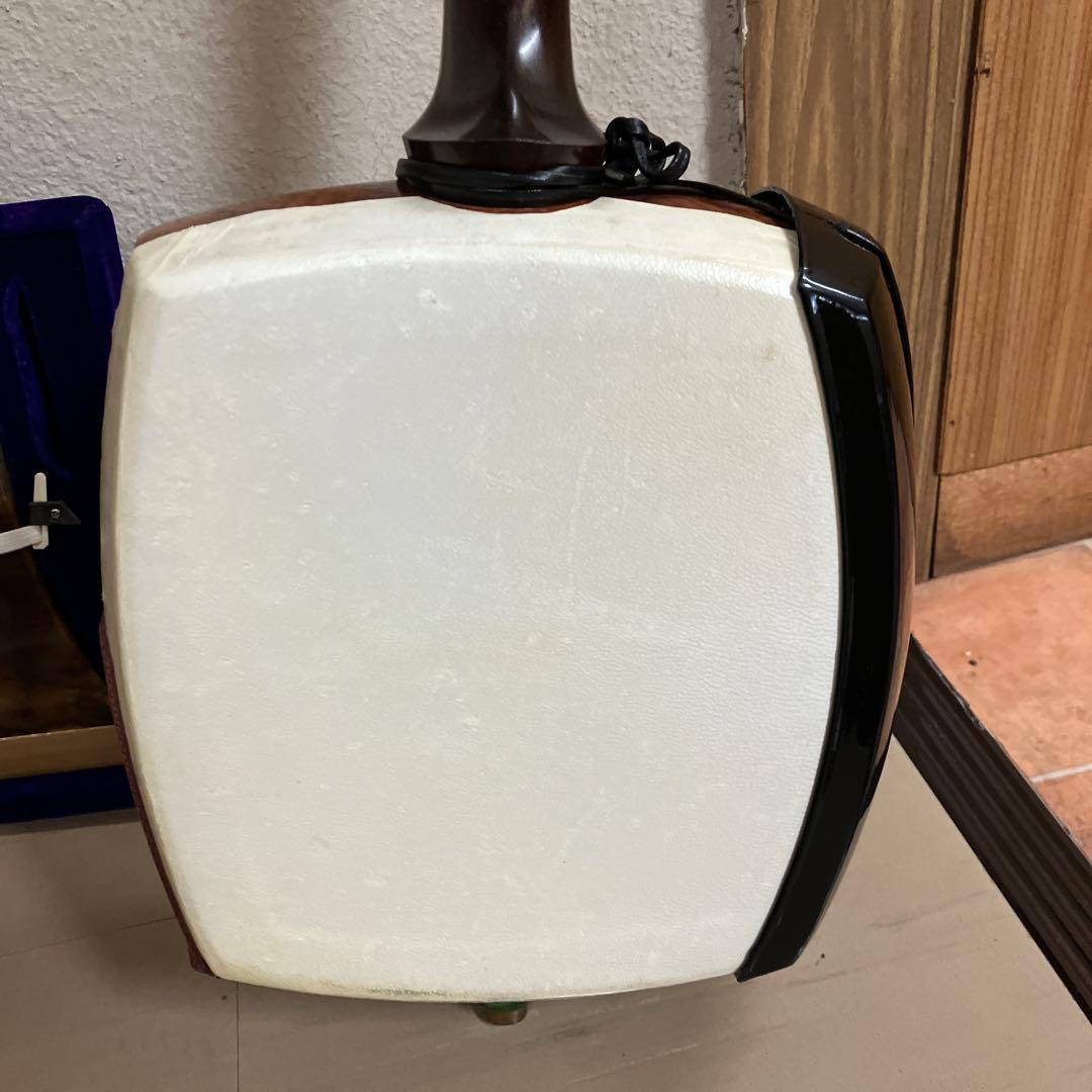 津軽三味線　本体 バチ　ケース付き