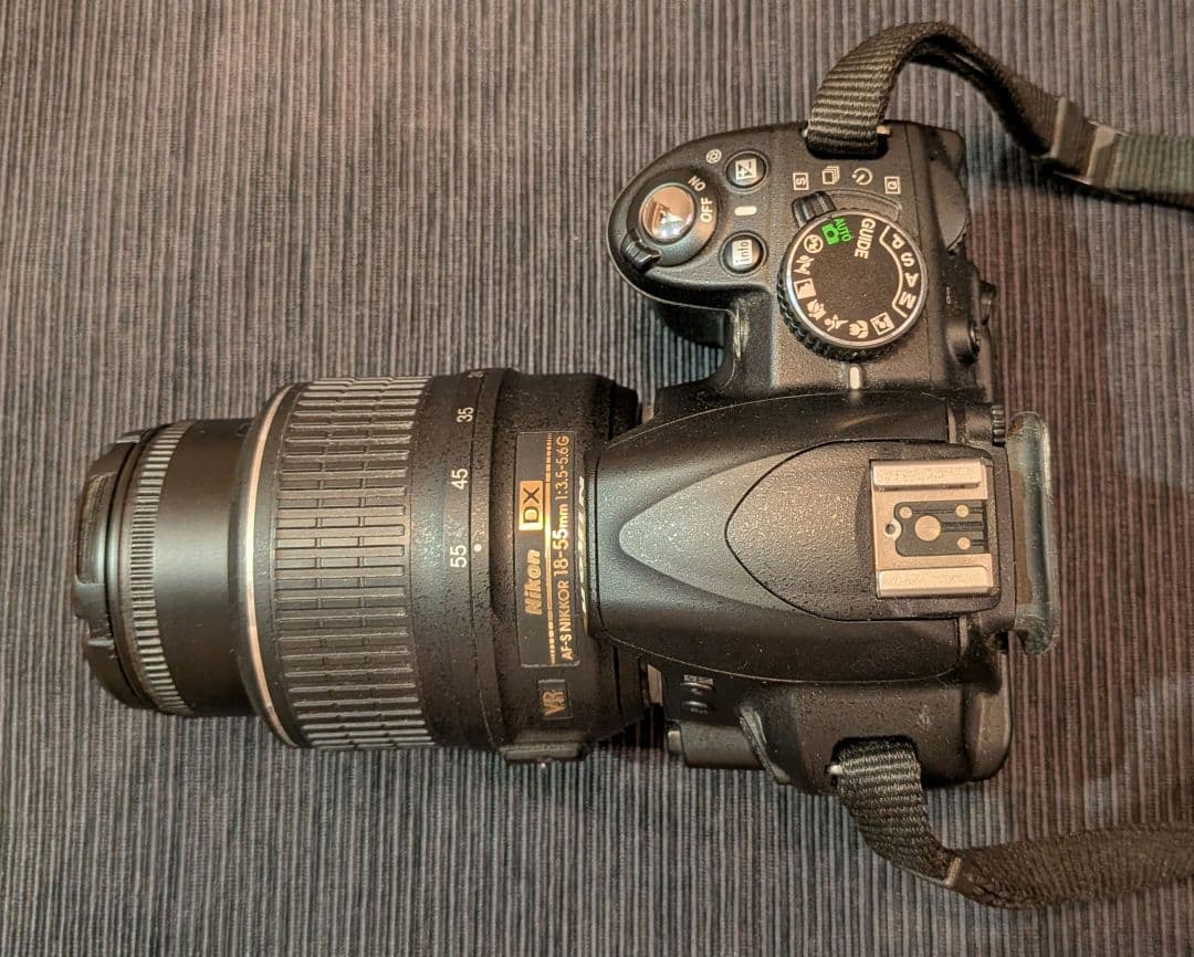 Nikon D3100 レンズキット シャッタ－575枚