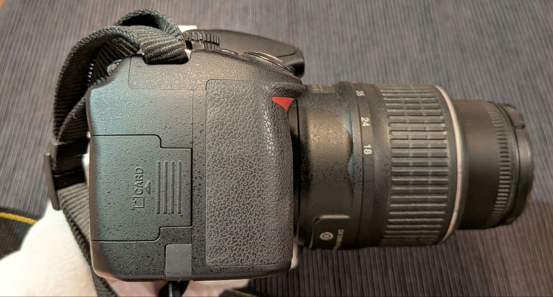 Nikon D3100 レンズキット シャッタ－575枚