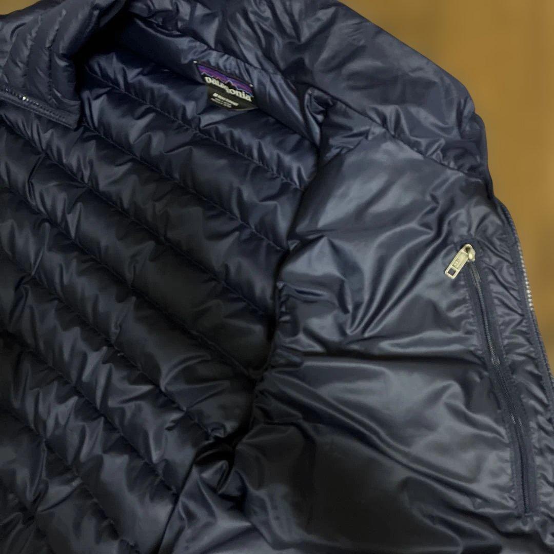美品 patagonia ダウン・セーター・ベスト ネイビー　M