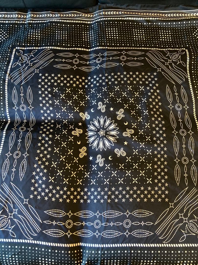 ソロイスト　大判　シルク　スカーフ