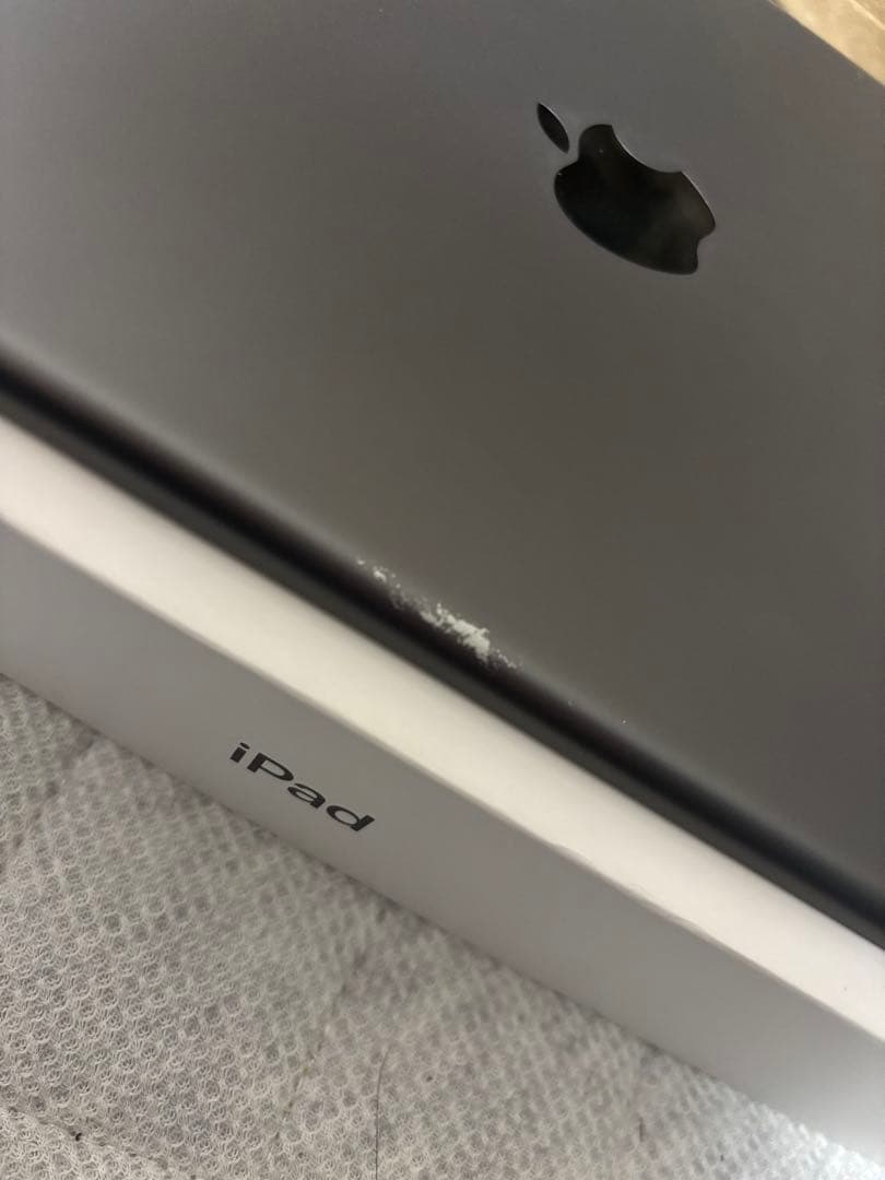 Apple iPad 第8世代 32GB スペースグレイ A2270