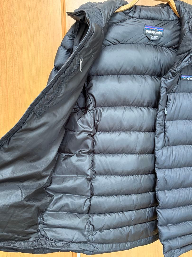 廃盤　パタゴニア ハイロフト・ダウン・フーディ　ブラック　S（大きめMサイズ級）