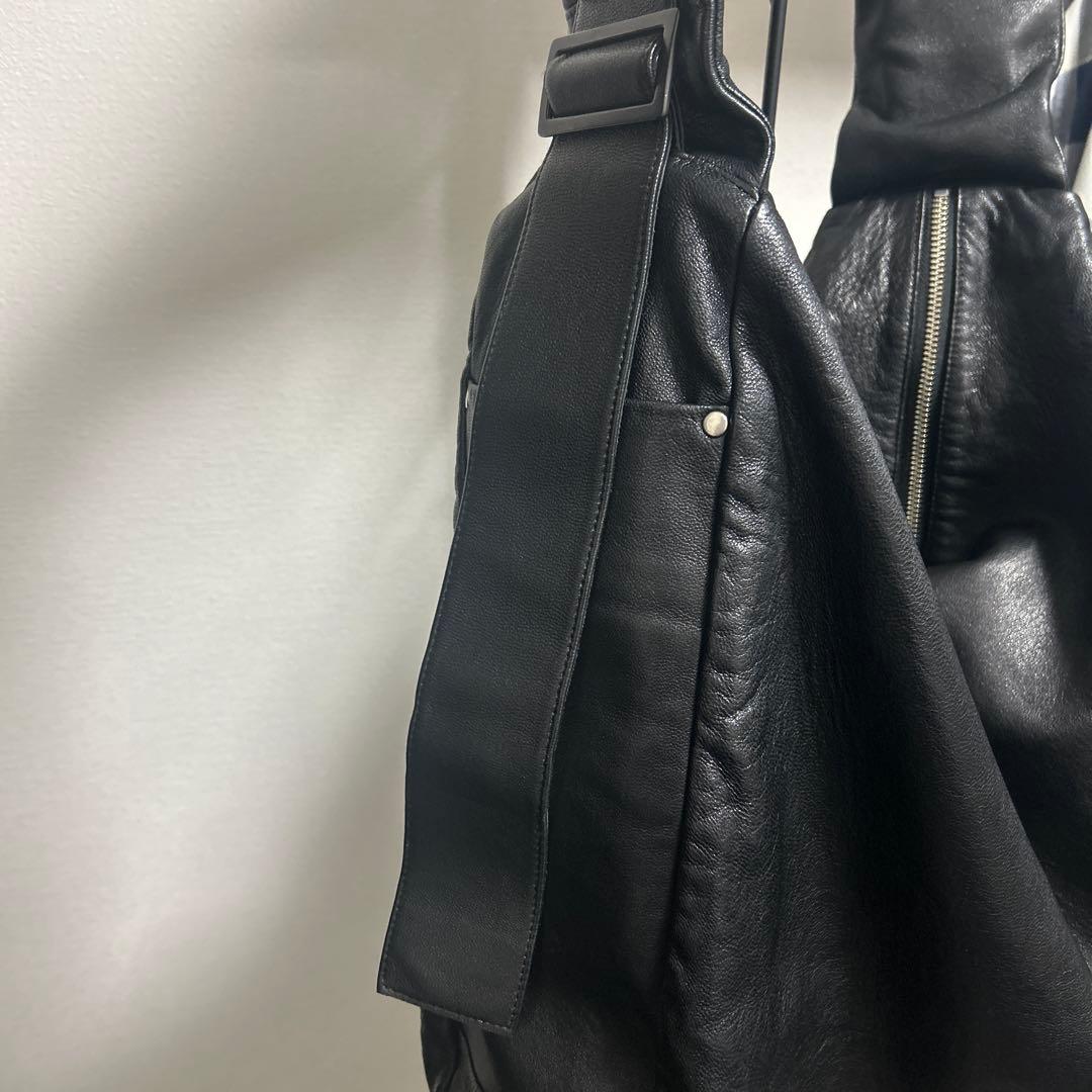 バッグ SHIRRING HANDLE LEATHER SHOULDER BAG
