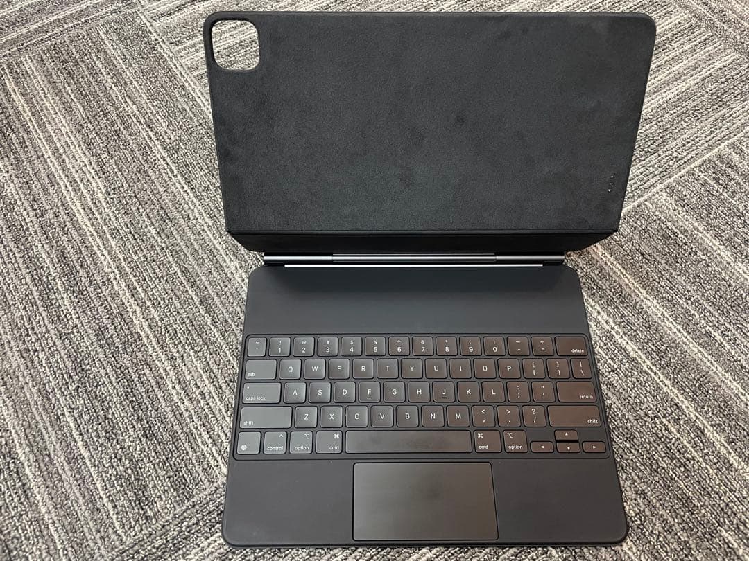 Apple iPad Pro 12.9インチ Magic Keyboard付き