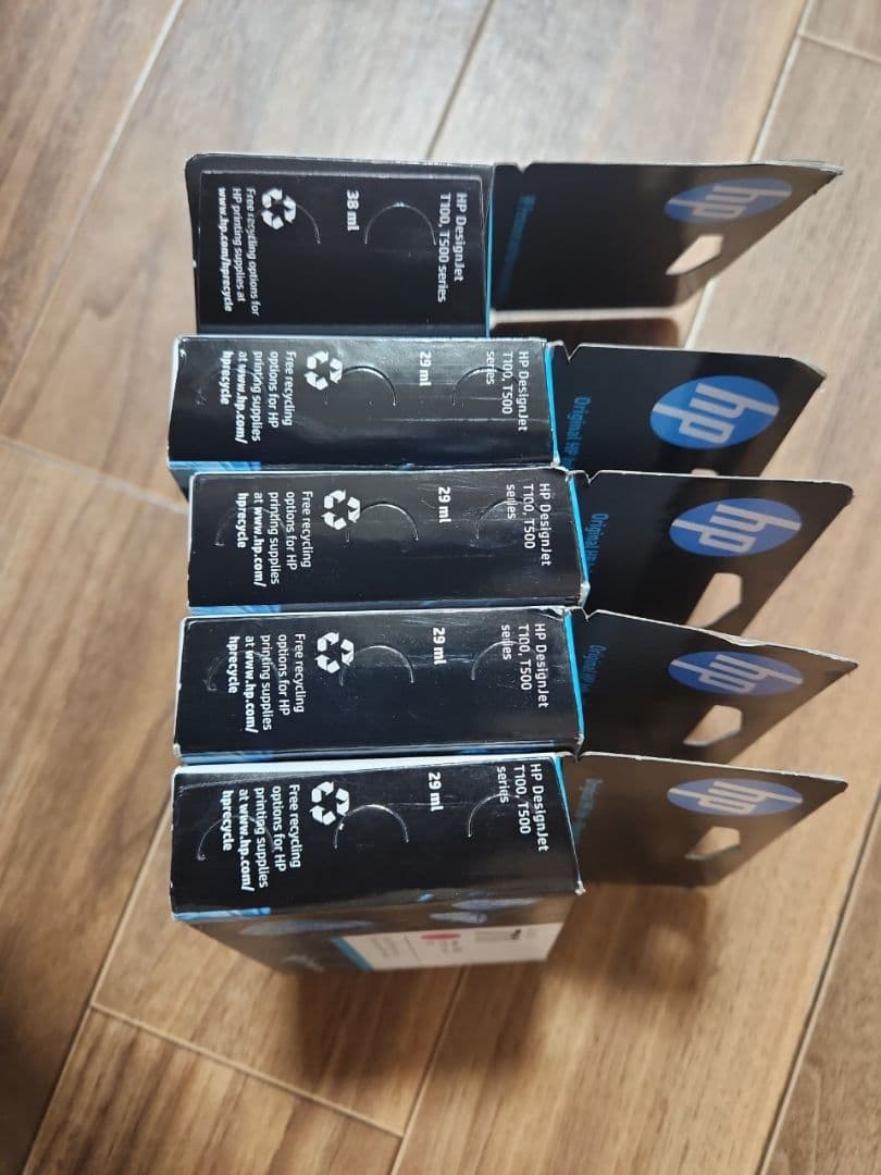 hp711　インクカートリッジ