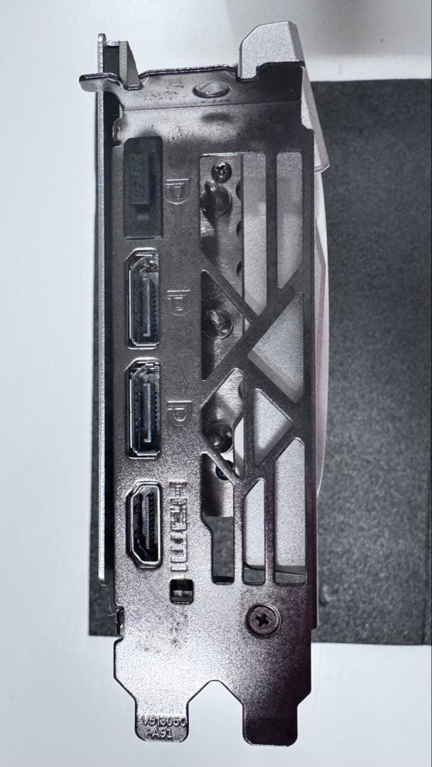 グラフィックボード・グラボ・ビデオカード GeForce RTX4070 GAMING X SLIM WHITE 12GB