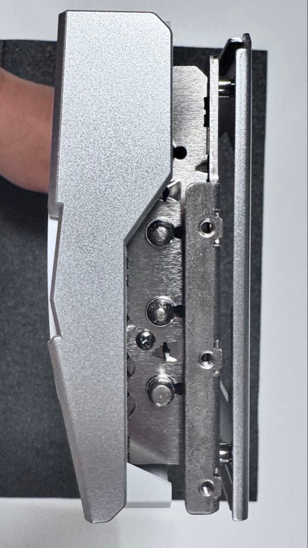 グラフィックボード・グラボ・ビデオカード GeForce RTX4070 GAMING X SLIM WHITE 12GB