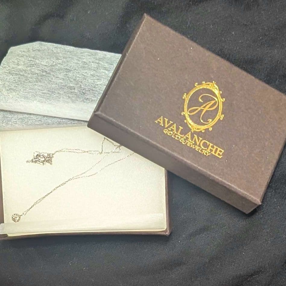 AVALANCHE　10K ホワイトゴールド ダイヤモンド ネックレス40cm