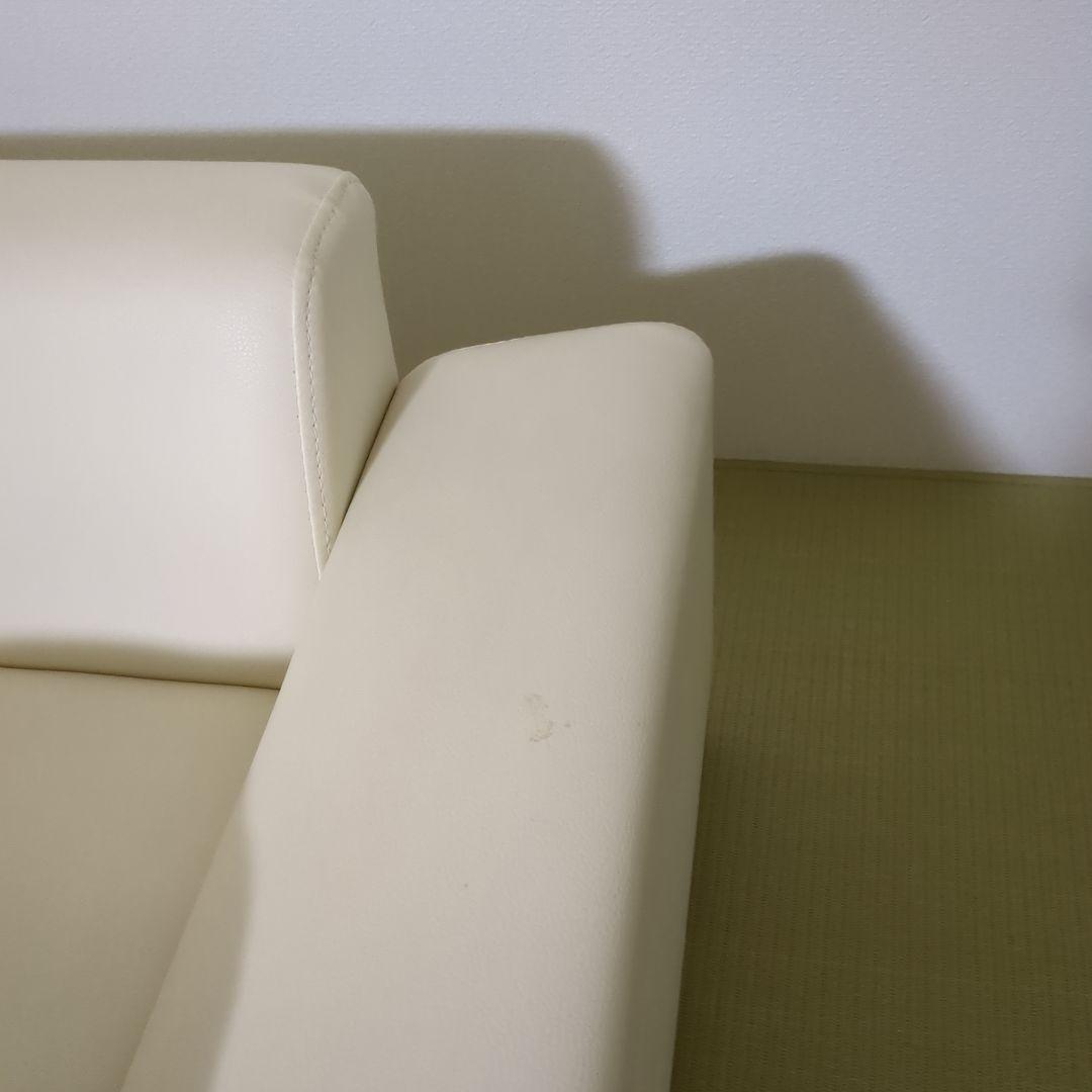 送料込！ホワイトレザー風2人掛けソファ