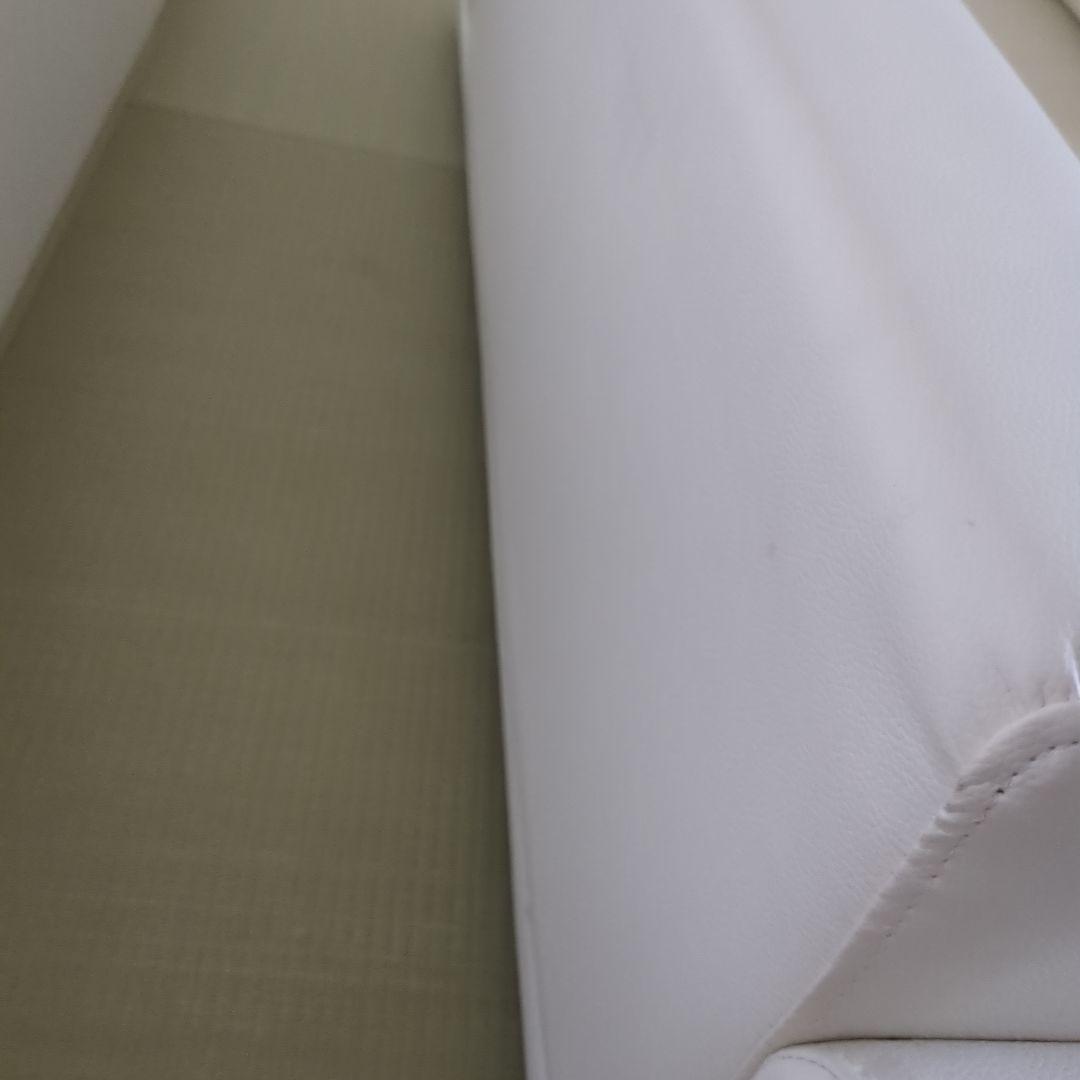 送料込！ホワイトレザー風2人掛けソファ