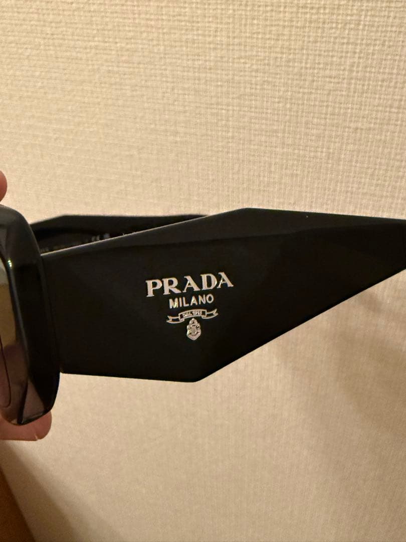 Prada Symbole sunglasses スクエアサングラス ロゴ
