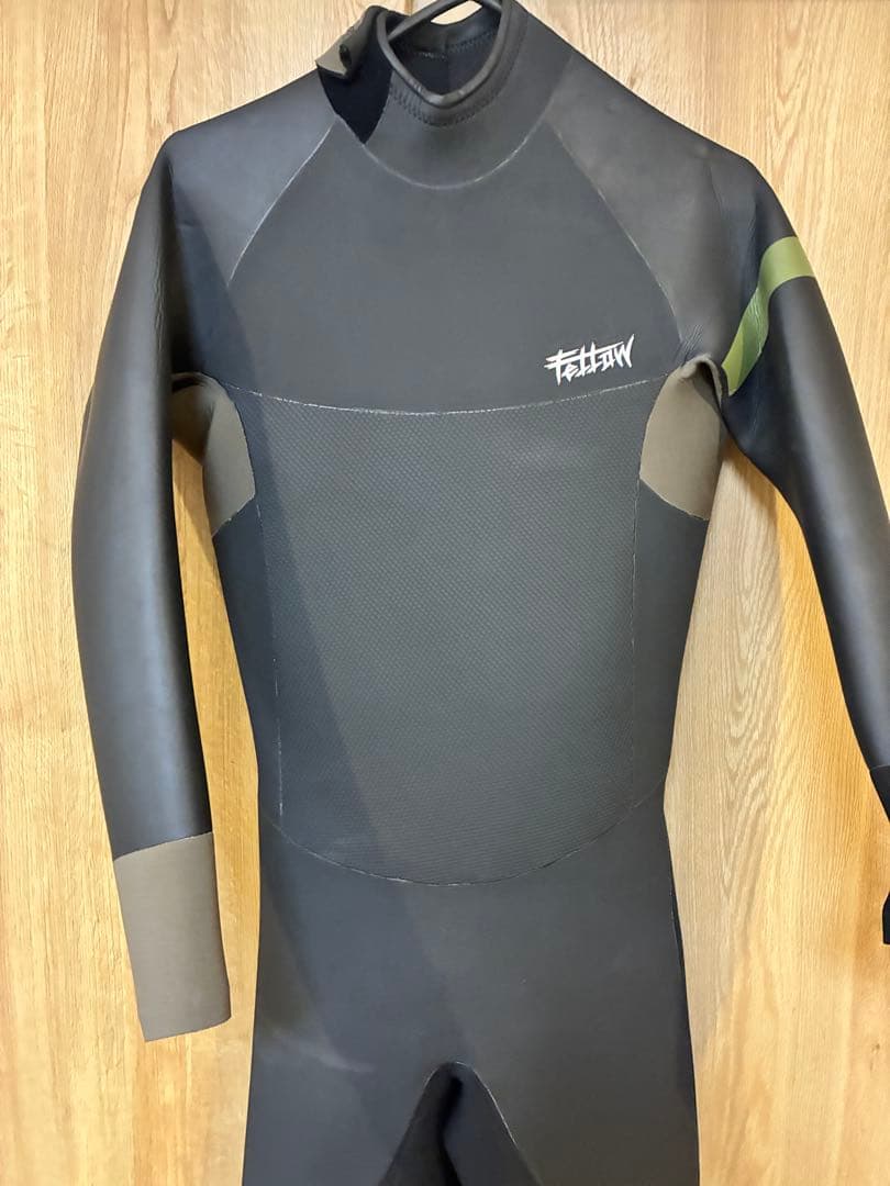 FELLOW セミドライ　試着のみ　バックジップ　5ミリ3ミリ　ウェットスーツ
