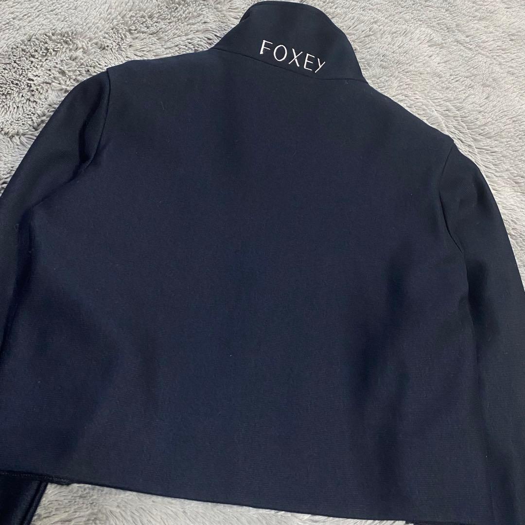 フォクシー 首元ロゴ ブルゾン クロップドトラックジャケット ネイビー38