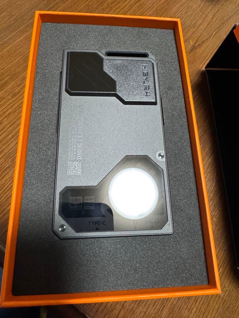 R4 デジタルオーディオプレーヤー