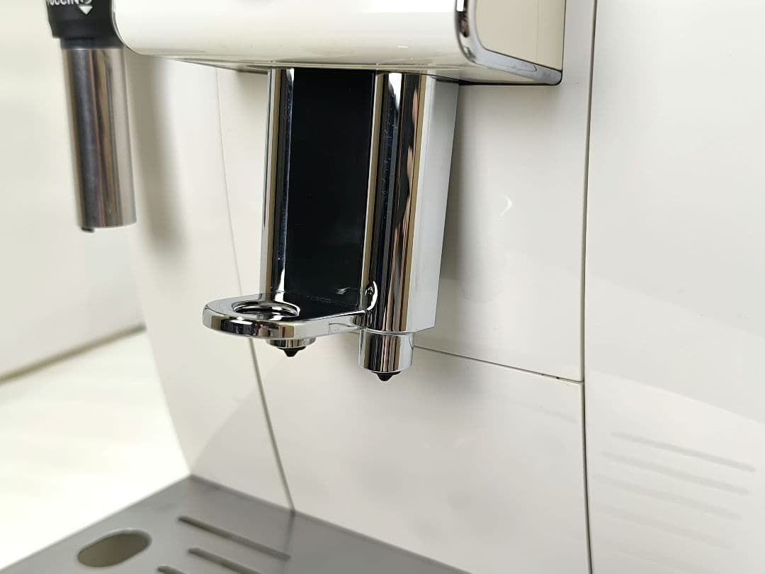 デロンギマグニフィカS コンパクト全自動コーヒーマシン ECAM23120