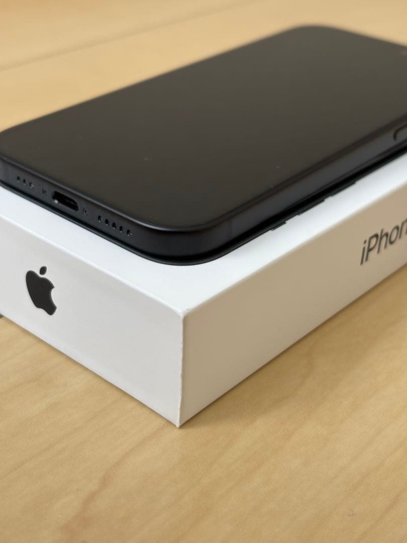Apple iPhone 15 128GB SIMフリー 本体　ブラック