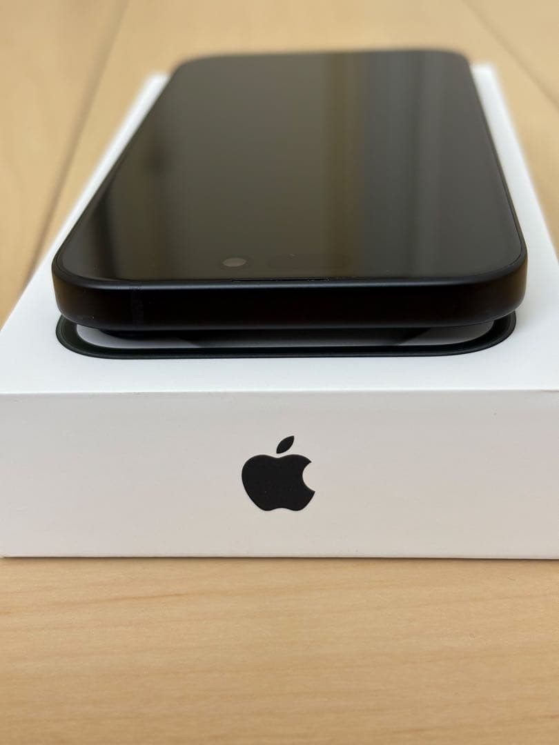 Apple iPhone 15 128GB SIMフリー 本体　ブラック