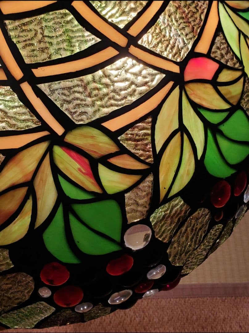 【期間限定出品＊】葡萄のステンドグラスランプ　　照明器具　アールヌーボー