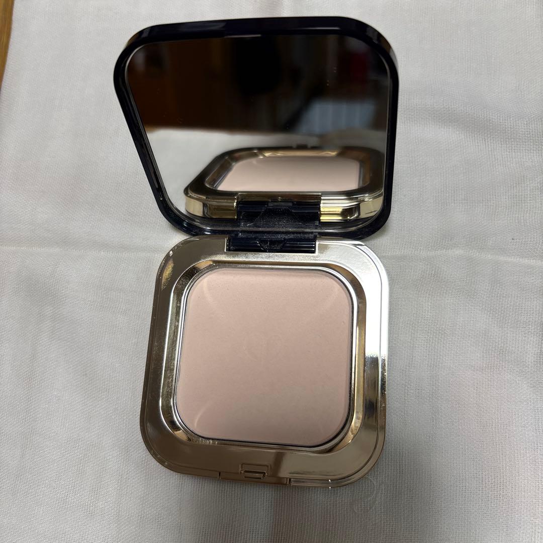 クレ・ド・ポーボーテ　プードルコンパクトサンシェルn