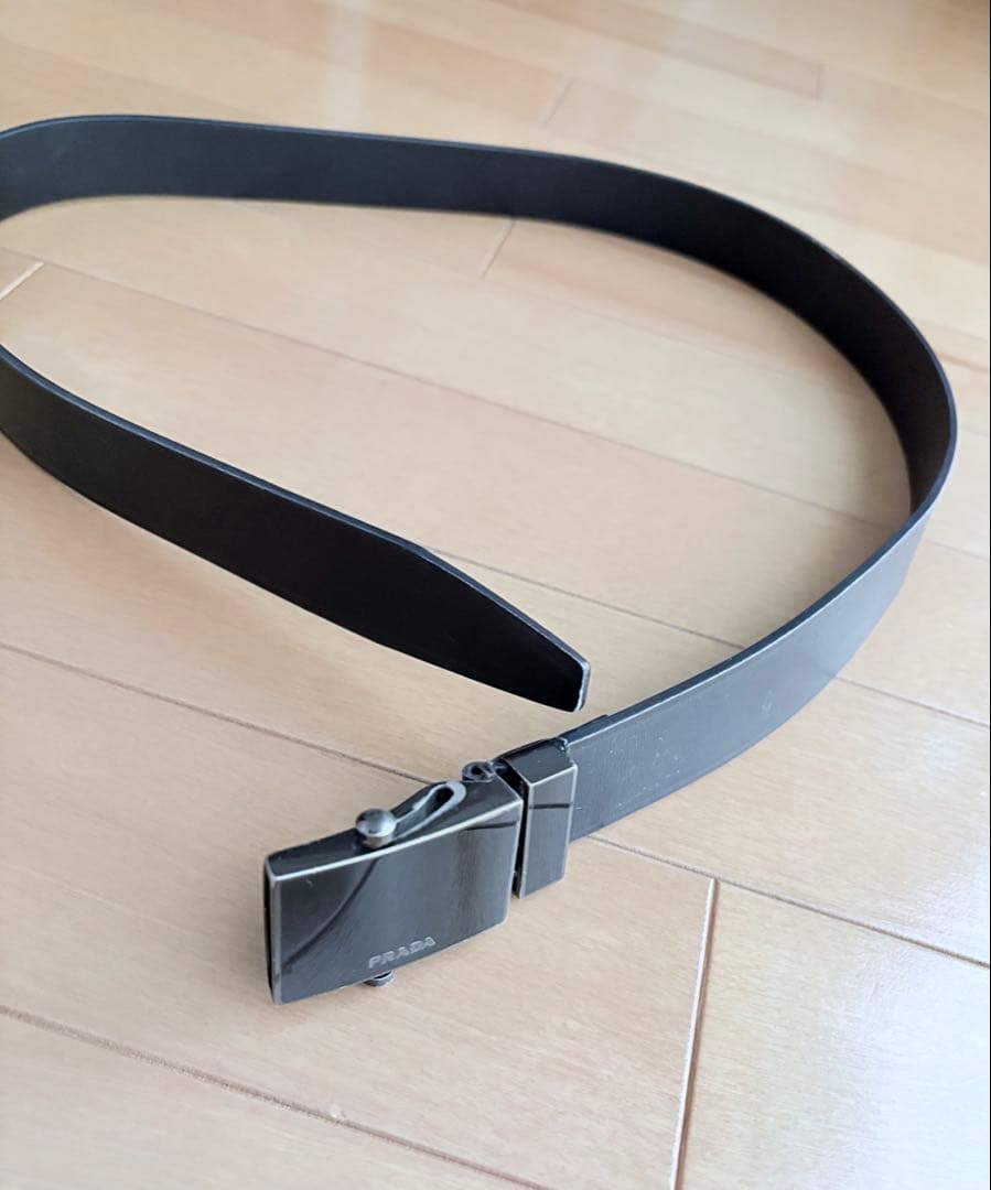 PRADAプラダレザーベルト 黒 アジャスター ユニセックス