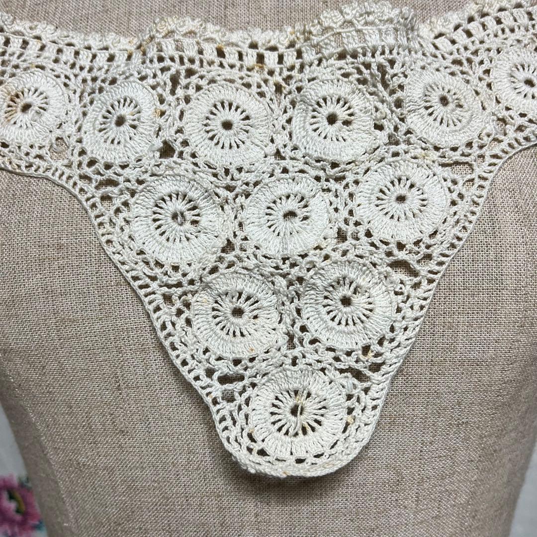 ヨーロピアン　ヴィンテージ　クロシェ　プラストロン(胸もと飾り) 手芸サンプル