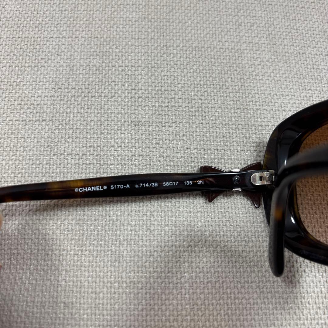 CHANELブラウン オーバーサイズ サングラス
