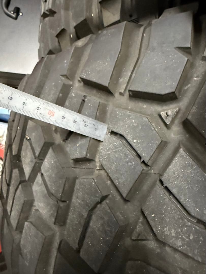 ラングラー20インチタイヤホイール4本セット