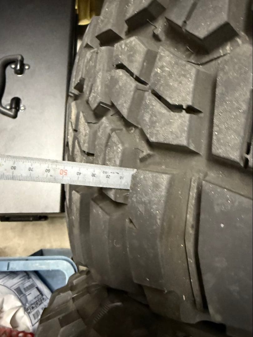 ラングラー20インチタイヤホイール4本セット