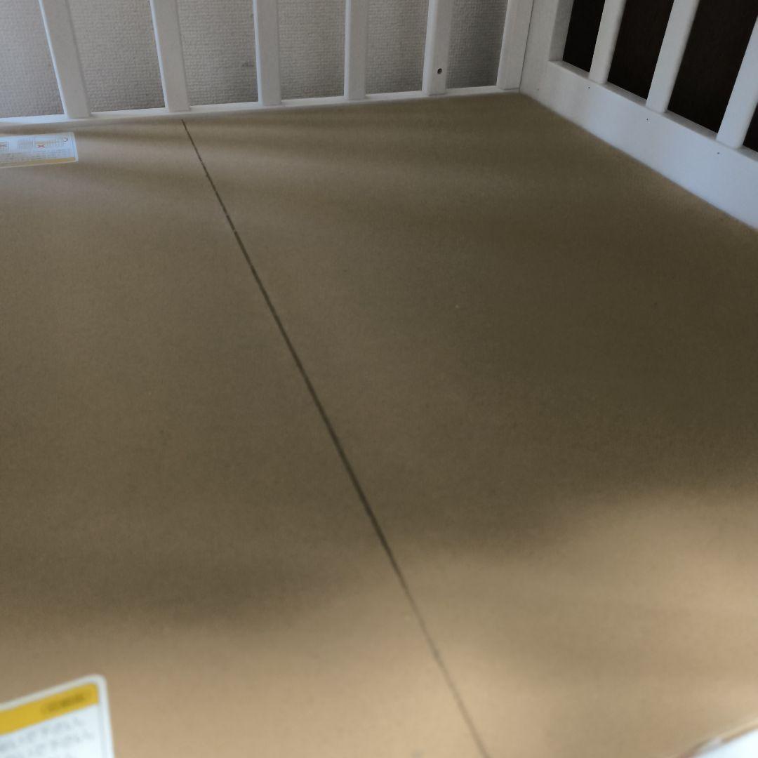 みぃです。カトージ ベビーベッド ハイポジション ハイシート ホワイト