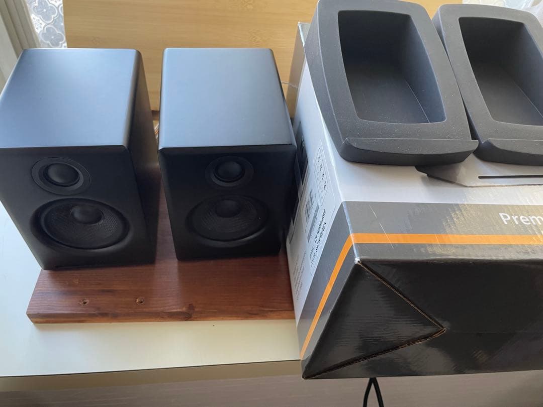 正規フジヤ購入Audioengine A2＋ワイヤレススピーカー別売台七千円）付