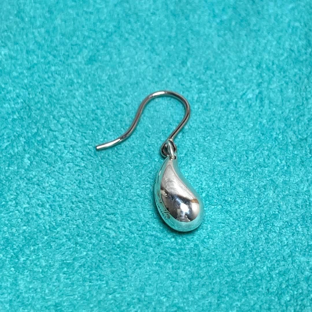 【極美品】ティファニー　ティアドロップフックピアス片耳　シルバー925