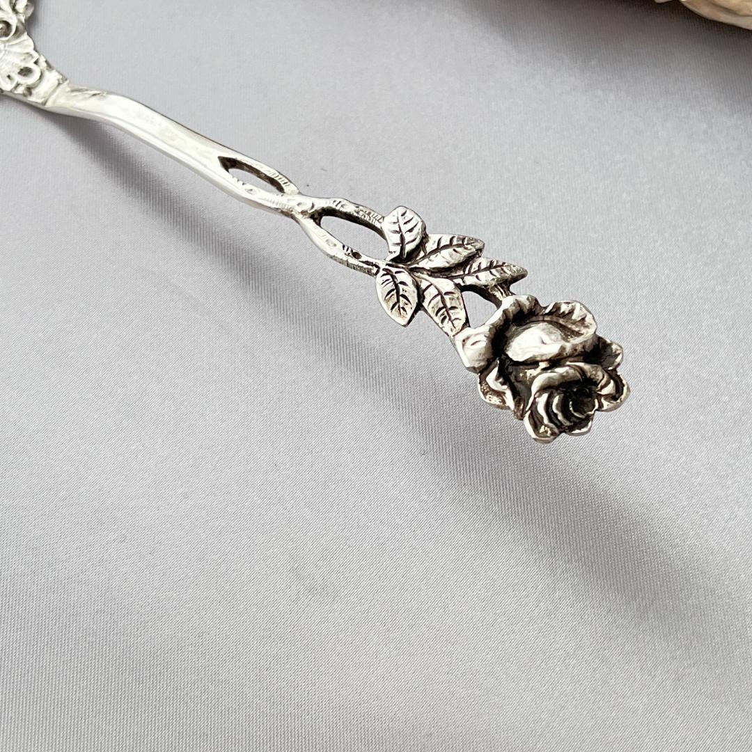 【ドイツ】 ローズと透かしのケーキサーバー【純銀】ヒルデスハイムローズ 20cm