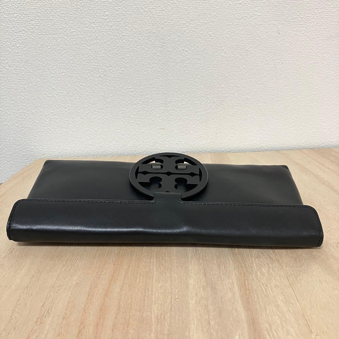 訳あり✨未使用級✨トリーバーチ✨ミラー✨クラッチバッグ✨ブラックロゴ