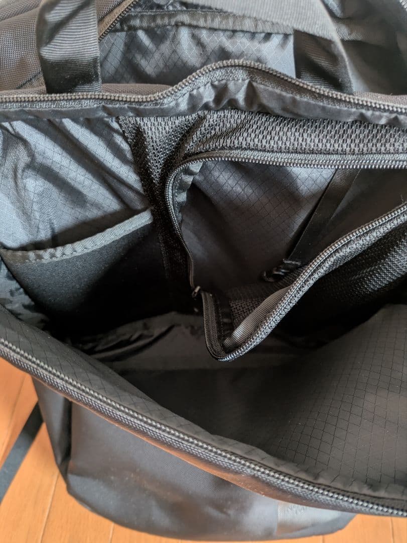 美品　ノースフェイス　シャトルデイパック　25　THE NORTH FACE