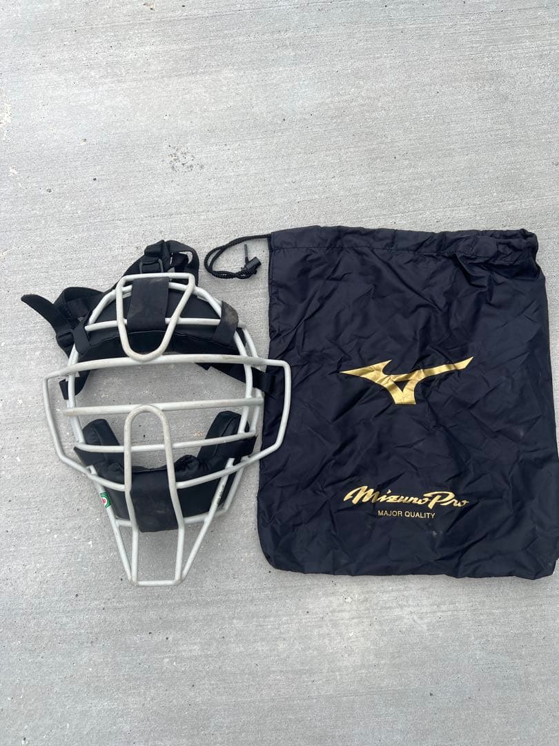 MizunoPro キャッチャーマスク シルバー 収納袋付き