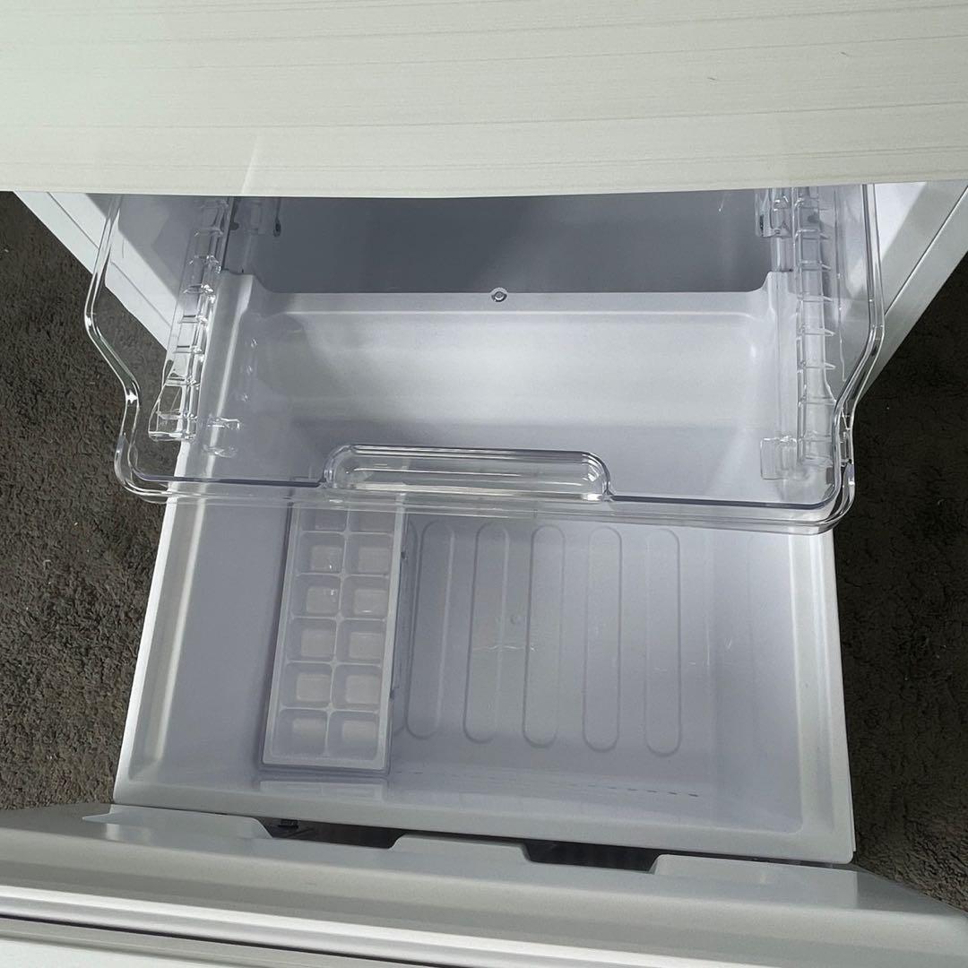 K★497 　シャープ　冷蔵庫　21年製　つけかえドア　152ℓ 　中古