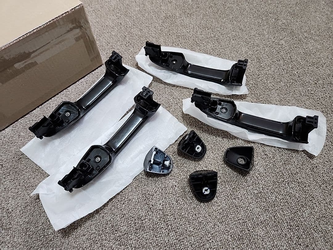 GUN125 ハイラックス アウター ドアハンドル ピアノブラック 純正交換 1