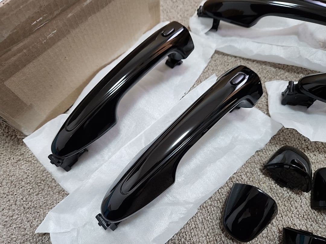 GUN125 ハイラックス アウター ドアハンドル ピアノブラック 純正交換 1