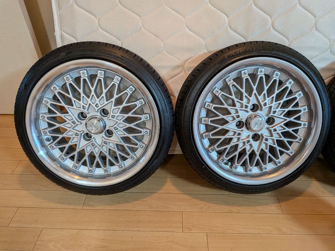 15インチ　メッシュホイール