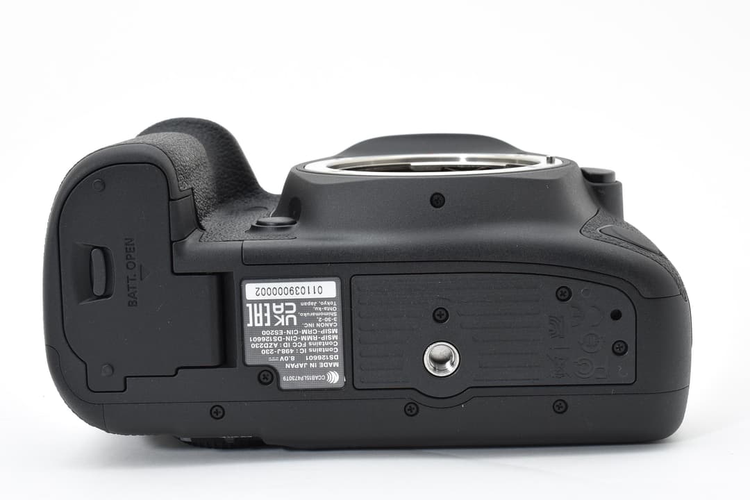 ■ほぼ新品■ キヤノン EOS 5D Mark IV #C621