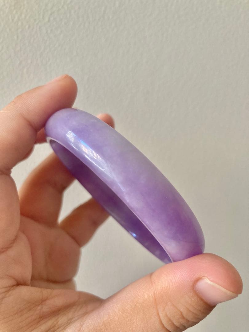 紫翡翠　バングル　ラベンダー　天然石／上品⭐︎美しい紫色　高貴な色⭐︎